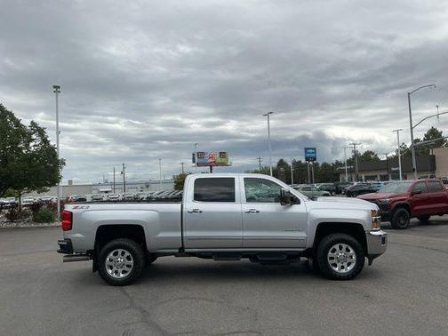 Silver Ice Metallic 2019 Chevrolet Silverado 3500 LTZ