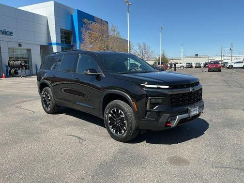 Mosaic Black Metallic 2026 Chevrolet Traverse AWD Z71