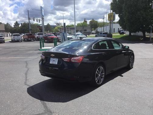 2022 Chevrolet Malibu FWD LT