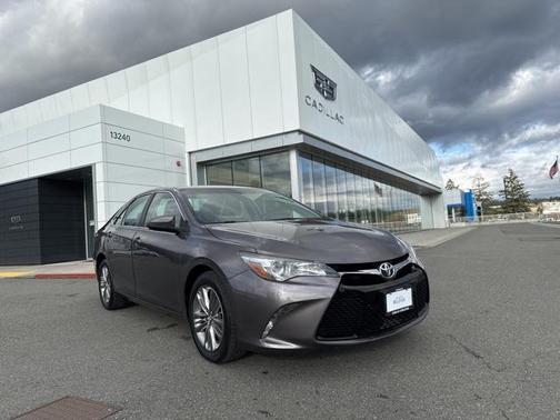 2016 Toyota Camry SE