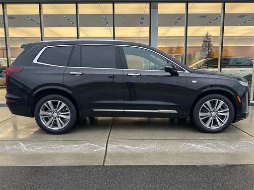 2022 Cadillac XT6 Premium Luxury AWD
