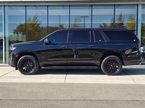 2022 Cadillac Escalade ESV Premium Luxury