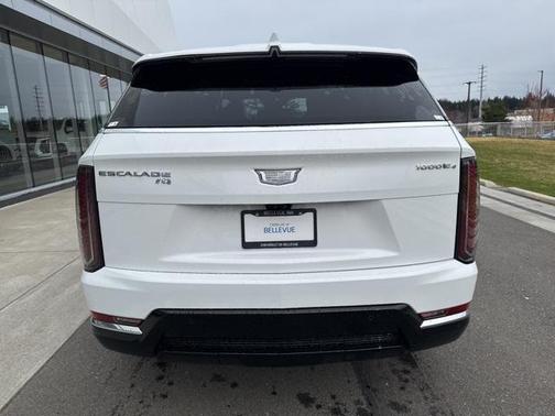 2025 Cadillac Escalade Luxury