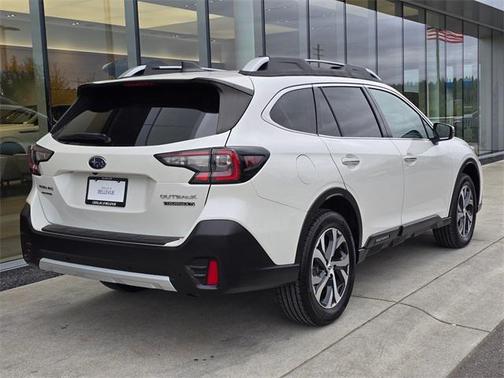 2022 Subaru Outback Touring XT