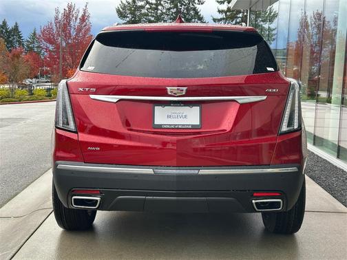 2025 Cadillac XT5 Sport