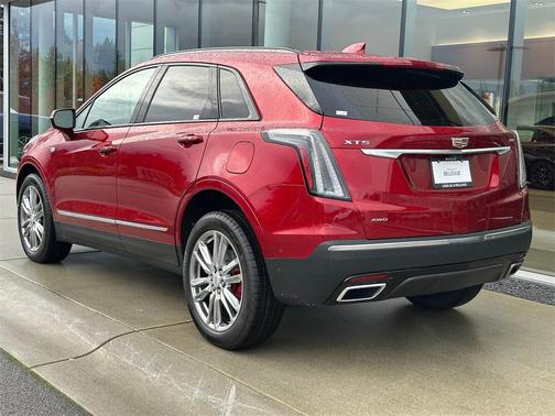 2025 Cadillac XT5 Sport