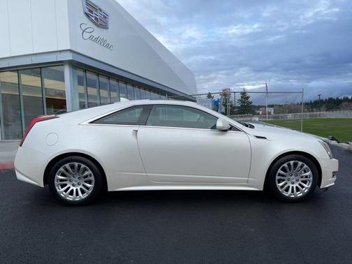 White Diamond Clearcoat 2011 Cadillac CTS Premium