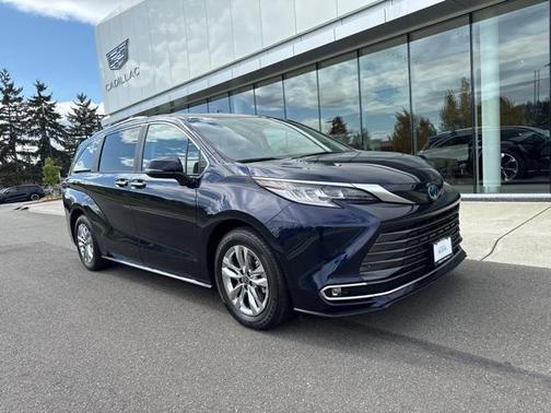 2024 Toyota Sienna Limited 7-Passenger