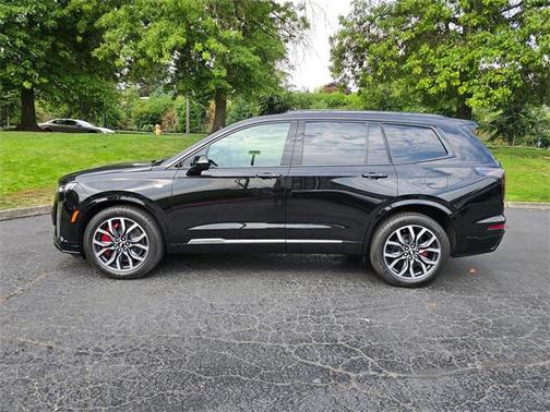 2025 Cadillac XT6 Sport AWD