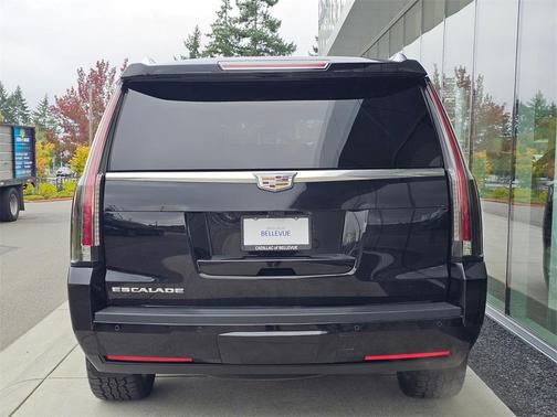 2020 Cadillac Escalade Luxury