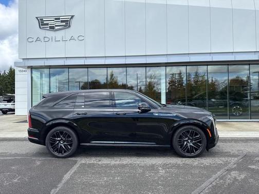 2025 Cadillac Escalade IQ Sport 2