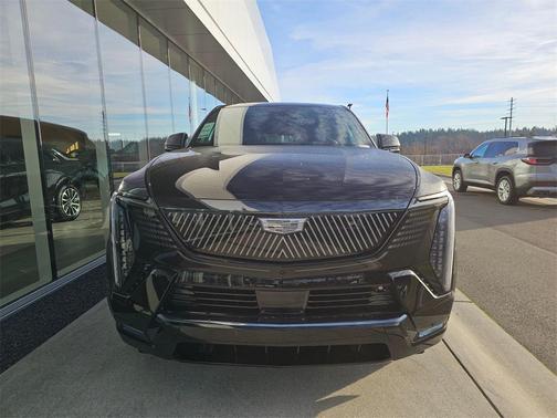 2025 Cadillac Escalade IQ Sport 2