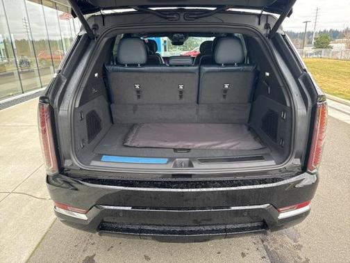 2025 Cadillac Escalade Luxury