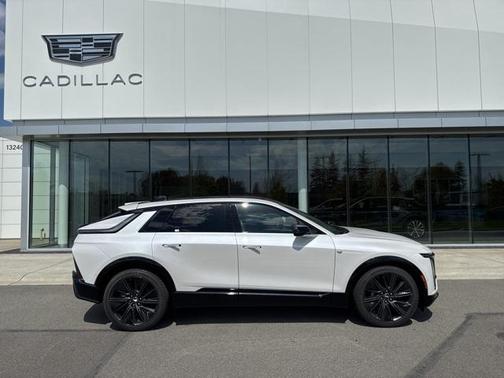 2025 Cadillac LYRIQ Sport w/1SK