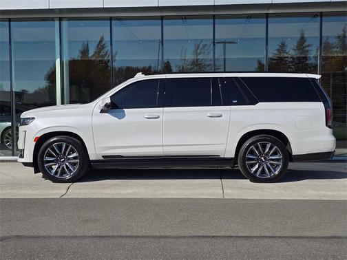 2023 Cadillac Escalade ESV Sport