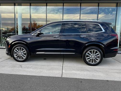 2022 Cadillac XT6 Premium Luxury AWD