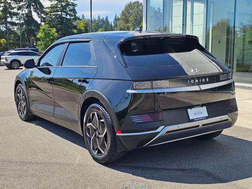 Phantom Black 2022 Hyundai IONIQ 5 SE