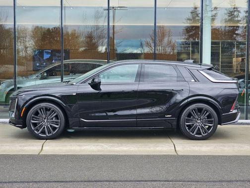 Stellar Black Metallic 2026 Cadillac LYRIQ V