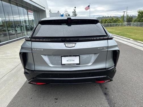 2025 Cadillac LYRIQ Sport