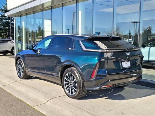 Emerald Lake Metallic 2024 Cadillac LYRIQ Sport