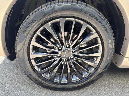 2022 INFINITI QX80 SENSORY AWD