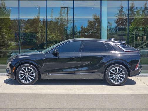 Stellar Black Metallic 2024 Cadillac LYRIQ Sport