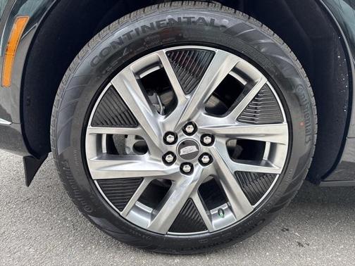 2025 Cadillac OPTIQ Luxury 1 AWD