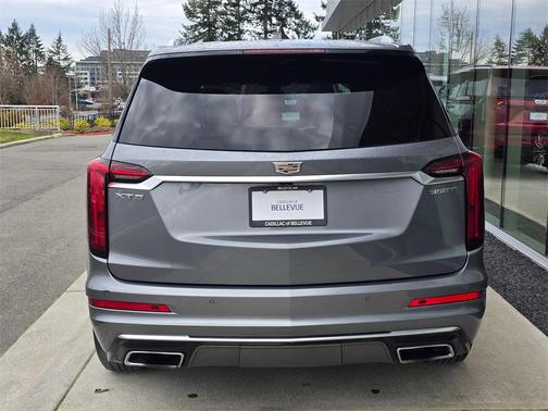 2021 Cadillac XT6 Luxury FWD