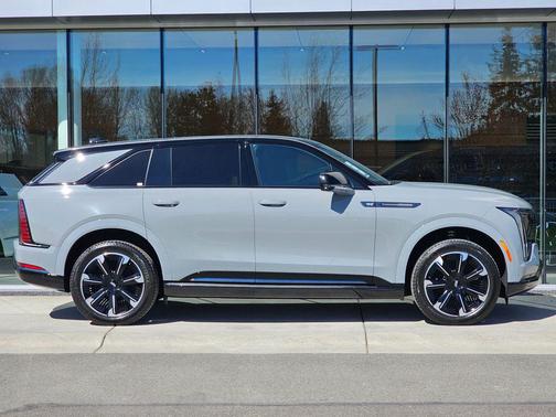 Luna Metallic 2026 Cadillac Escalade IQ Premium Sport