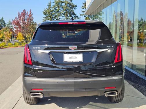 2025 Cadillac XT5 Luxury
