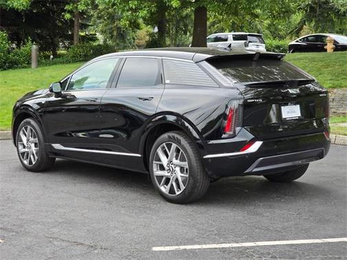 2025 Cadillac OPTIQ Luxury 2 AWD