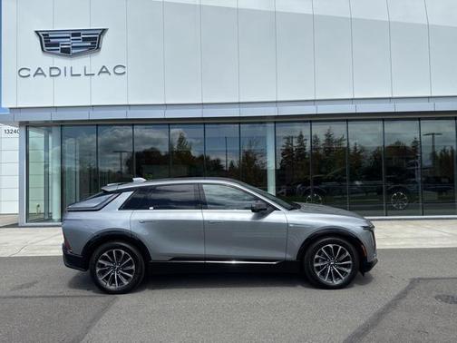 2025 Cadillac LYRIQ Sport w/1SJ