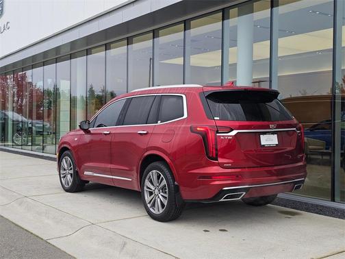 2025 Cadillac XT6 Premium Luxury AWD