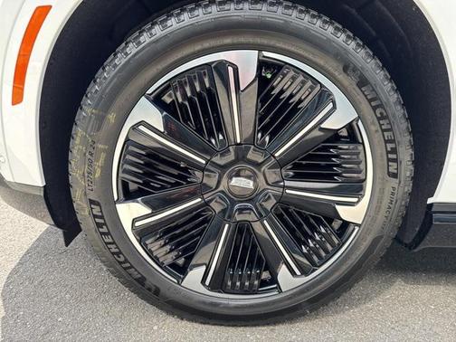 2025 Cadillac Escalade Sport