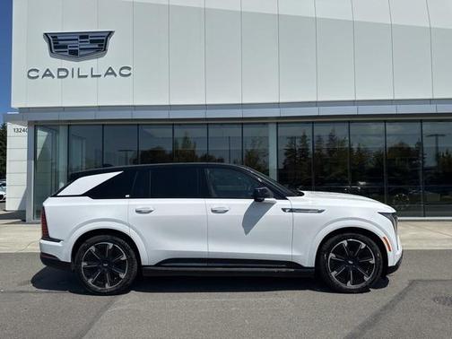 2025 Cadillac Escalade IQ Sport 2