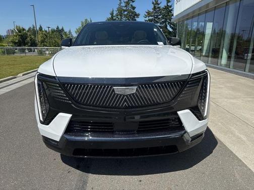 2025 Cadillac Escalade IQ Sport 2