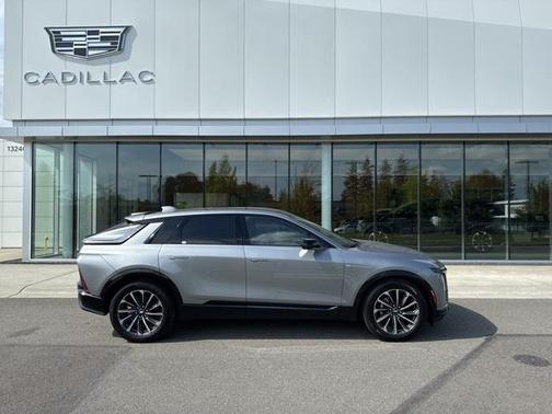 2025 Cadillac LYRIQ Sport w/1SF