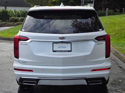 2025 Cadillac XT6 Luxury AWD