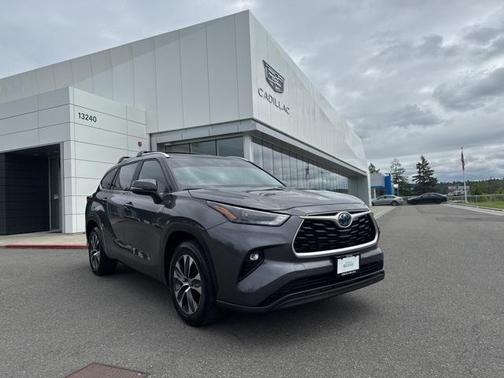 2023 Toyota Highlander Hybrid XLE