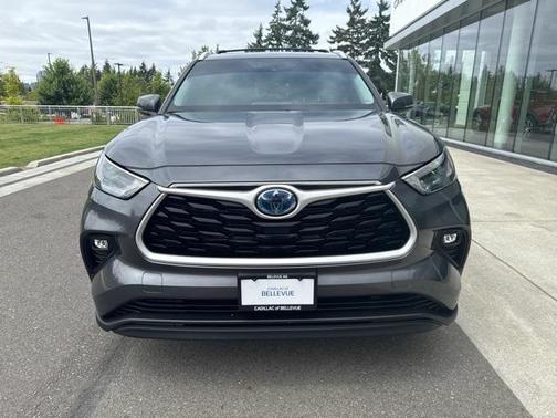 2023 Toyota Highlander Hybrid XLE