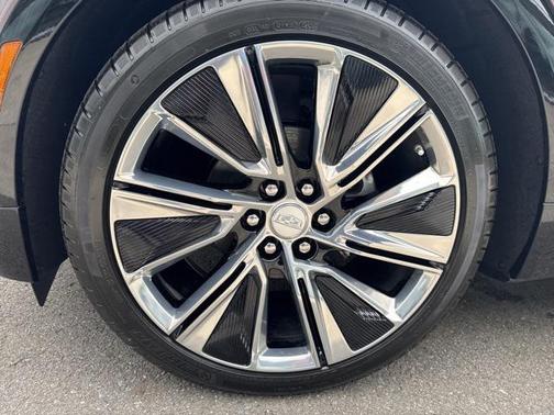 2025 Cadillac LYRIQ Luxury w/1SE