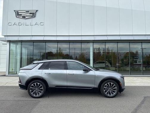 2025 Cadillac LYRIQ Sport w/1SJ