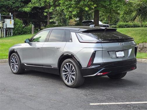 2025 Cadillac LYRIQ Sport