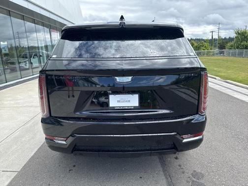2025 Cadillac Escalade IQ Sport 2