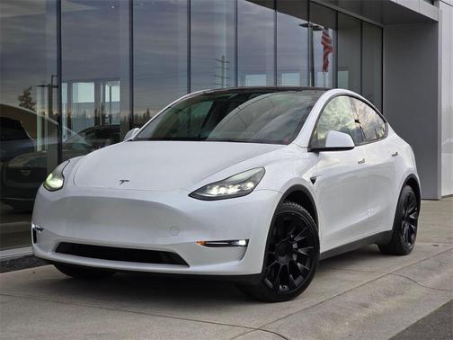 2023 Tesla Model Y Long Range Dual Motor All-Wheel Drive