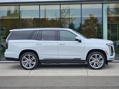 Vibrant White Tricoat 2026 Cadillac Escalade Sport Platinum