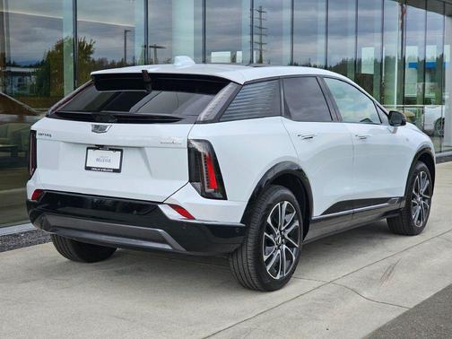 Vibrant White Tricoat 2026 Cadillac OPTIQ Sport
