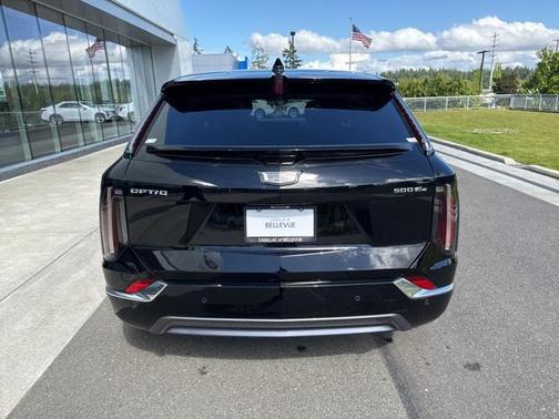 2025 Cadillac OPTIQ Luxury 1 AWD