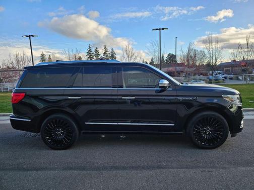 2019 Lincoln Navigator Black Label