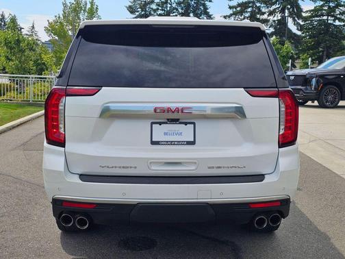 White Frost Tricoat 2021 GMC Yukon Denali